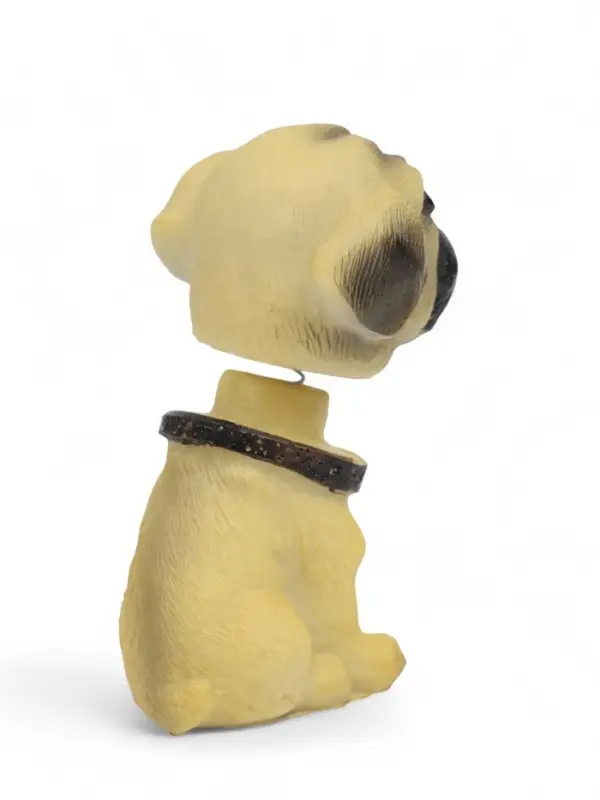 Игрушка на панель автомобиля &laquo;Собака качающая головой&raquo; мопс