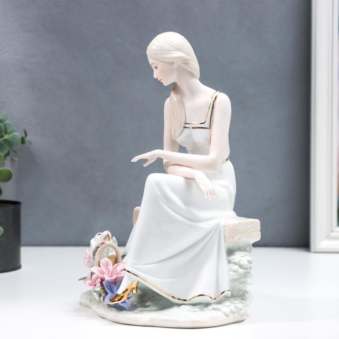 Сувенир керамика  Сувенир керамика "Девушка с собачкой" 27х19х14 см