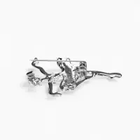 Брошь &laquo;Балерина&raquo;, аллонже, радужная в серебре