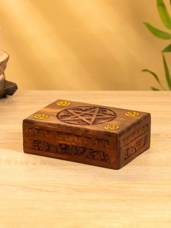 Шкатулка резная "Пента" 18х13х6 см, дерево шишам