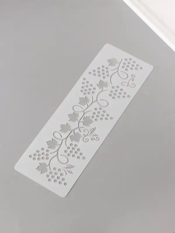 Трафарет бордюрный пластик Трафарет бордюрный пластик "Виноград" 10х30 см