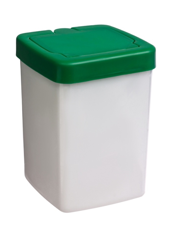 Навесная поилка ниппельная, бутылка 10 х 8 см, пластик, металл Навесная поилка ниппельная, бутылка 10 х 8 см, пластик, металл