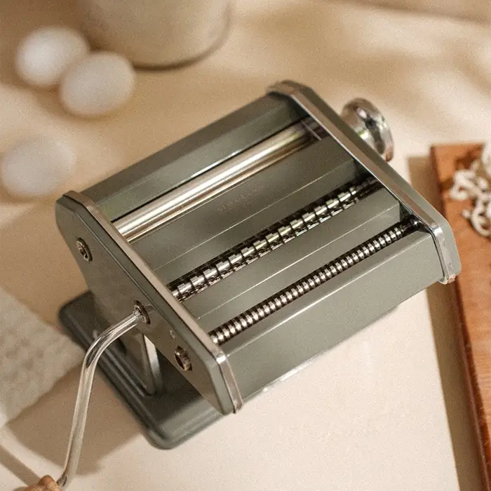 Лапшерезка ручная SL Home &laquo;Оливковая роща&raquo;, 21&times;15&times;13.5 см, нержавеющая сталь, оливковая