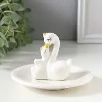 Сувенир керамика подставка под кольца "Лебедь с малышом" белая 10х10х7 см