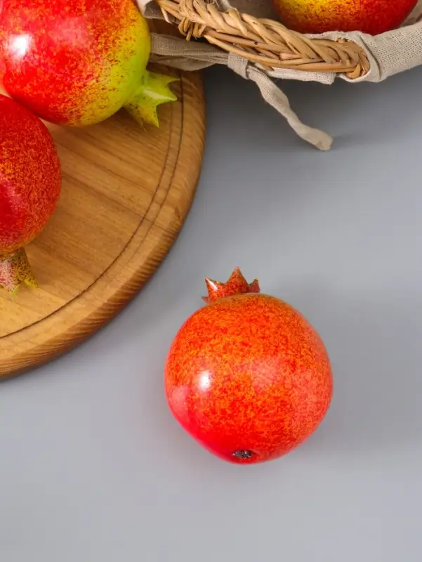 Муляж "Гранат" 10 см, жёлто-красный