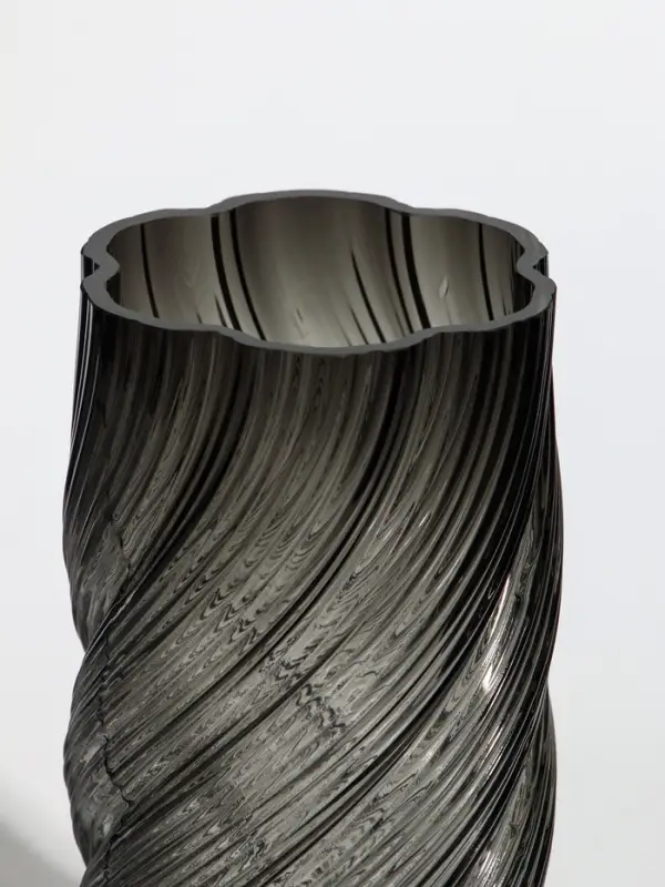 Ваза стекло настольная  Ваза стекло настольная "Бриджит" 24х11 см, серый