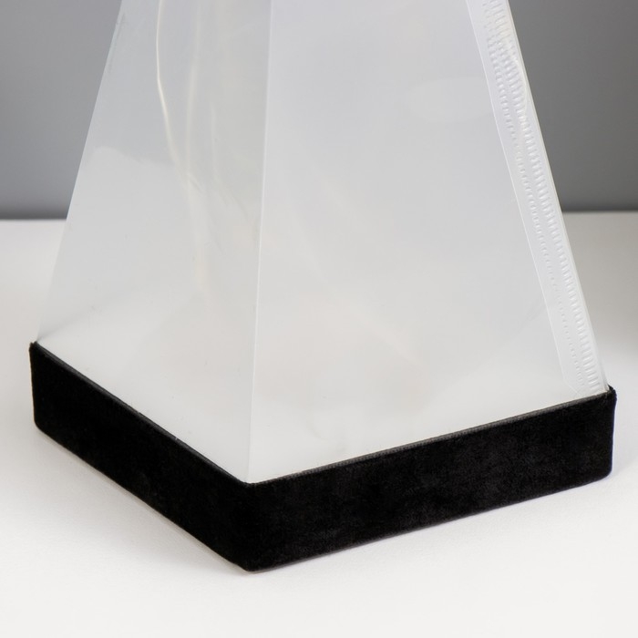 Ночник Ночник "Звездная пирамида" LED RGB от батареек 3ААА USB 9х9х26.5см