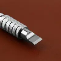 Нож поворотный для тиснения на коже, 9&times;2.7 см, цвет серебряный