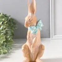 Сувенир полистоун "Заяц с большим голубым бантом в белый горох" 11,5х9х25,5 см