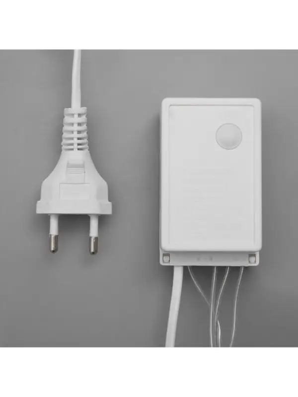 Гирлянда &laquo;Бахрома&raquo; 4&times;0.6 м, IP44, прозрачная нить, 180 LED, свечение синее, 8 режимов, 220 В