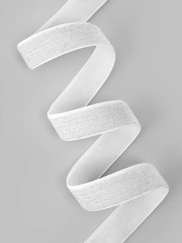 Лента бархатная, с серебряным люрексом, 20 мм, 18&plusmn;1 м, белая №01