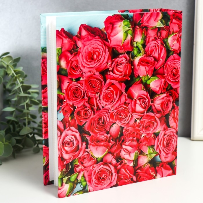 Фотоальбом на 200 фотографий Фотоальбом на 200 фотографий "Розы-3" 10x15 см МИКС
