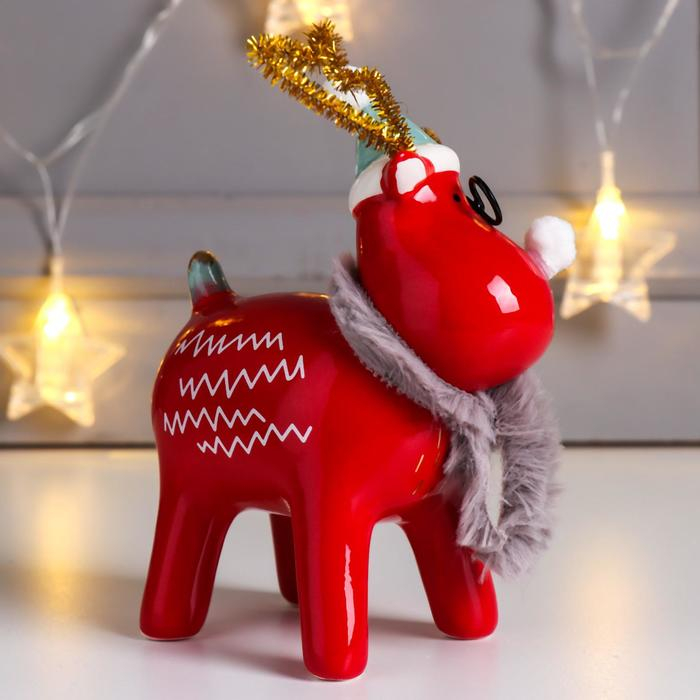 Сувенир керамика Сувенир керамика "Лосик в колпаке и очках" красный 15,5х6,5х10,7 см