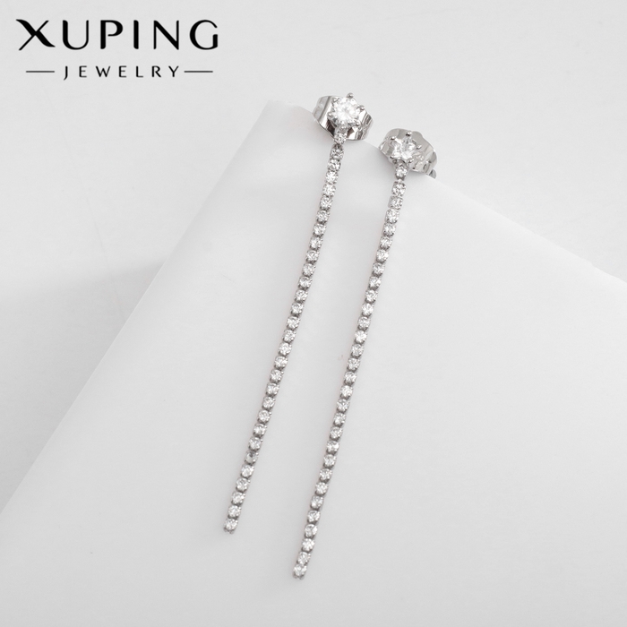 Серьги со стразами XUPING висячие, эскиз, цвет белый в серебре Серьги со стразами XUPING висячие, эскиз, цвет белый в серебре
