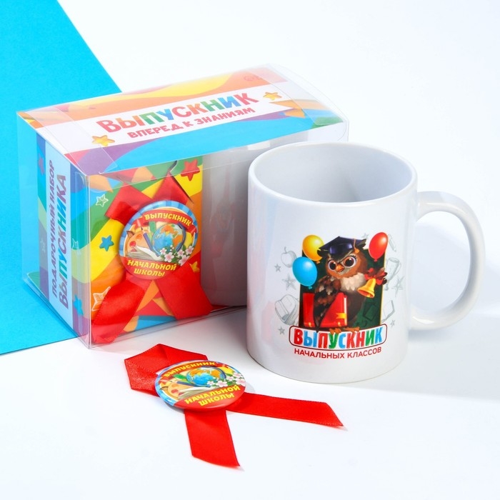 Кружка и орден на Выпускной «Выпускник начальных классов», подарочный набор Кружка и орден на Выпускной «Выпускник начальных классов», подарочный набор