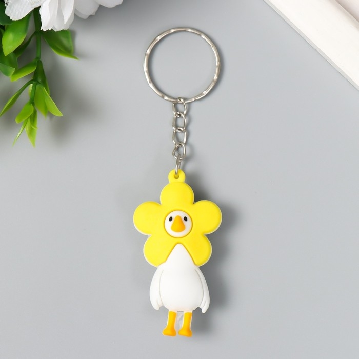 Брелок резина  Брелок резина "Утёнок в карнавальной шапке" МИКС 2,4х1,5х6,4 см