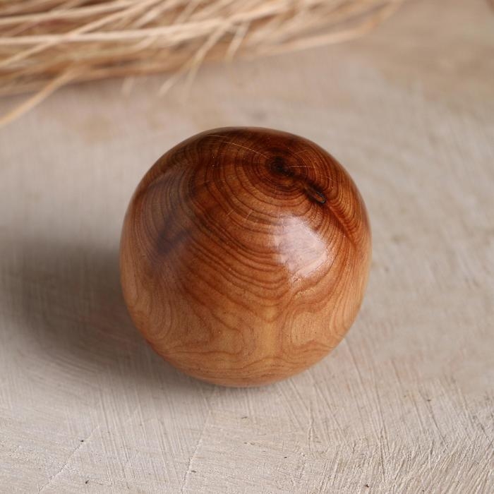 Массажёр «Шар», гладкий,D=4,5 см можжевельник Массажёр «Шар», гладкий,D=4,5 см можжевельник