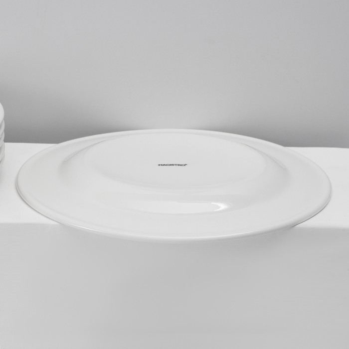 Набор тарелок фарфоровых обеденных Magistro Basic bistro, 6 предметов: d=27 см, цвет белый Набор тарелок фарфоровых обеденных Magistro Basic bistro, 6 предметов: d=27 см, цвет белый