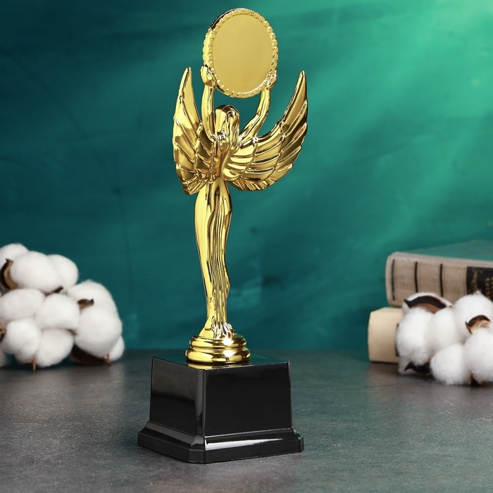 Стела  Стела "Ника" 8х8х26см