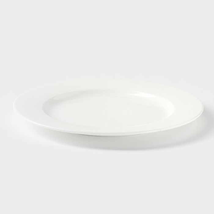 Тарелка фарфоровая обеденная Wilmax Stella Pro, d=23 см, цвет белый Тарелка фарфоровая обеденная Wilmax Stella Pro, d=23 см, цвет белый