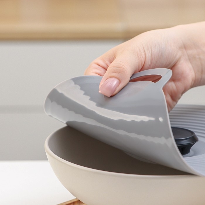 Крышка универсальная Доляна, силикон, d=22,5 см, цвет серый Крышка универсальная Доляна, силикон, d=22,5 см, цвет серый