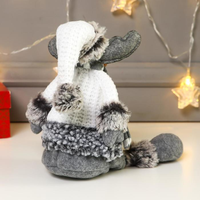 Кукла интерьерная Кукла интерьерная "Лосик в белой шубке и колпаке" 34 см