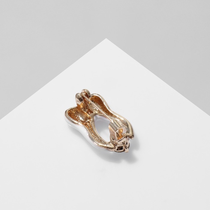 Брошь «Зуб» со стразой, цвет белый в золоте Брошь «Зуб» со стразой, цвет белый в золоте