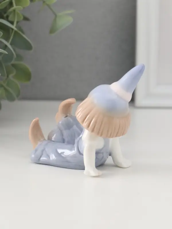 Фигурка керамика &laquo;Маленький клоун в колпаке с мячом&raquo;, 8.5&times;5&times;7 см