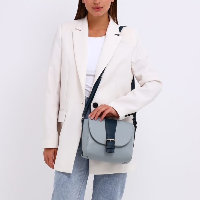 Сумка-мессенджер на клапане, цвет голубой Сумка-мессенджер на клапане, цвет голубой