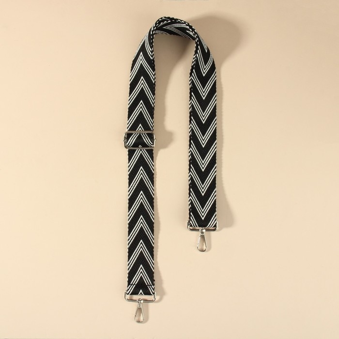 Ручка для сумки «Стрелки тройные», с карабинами, 139 ± 3 × 3,8 см, цвет чёрный/белый Ручка для сумки «Стрелки тройные», с карабинами, 139 ± 3 × 3,8 см, цвет чёрный/белый