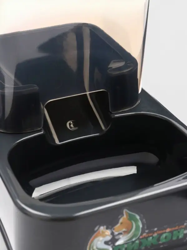 Автокормушка, 1.5 л, нескользящее основание, чёрная