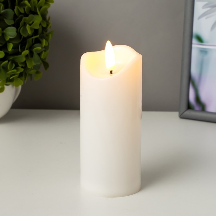 Светодиодная свеча, ночник LED RISALUX «Классик» с эффектом живого пламени, от батареек 3×AG13, 5×5×12 см Светодиодная свеча, ночник LED RISALUX «Классик» с эффектом живого пламени, от батареек 3×AG13, 5×5×12 см