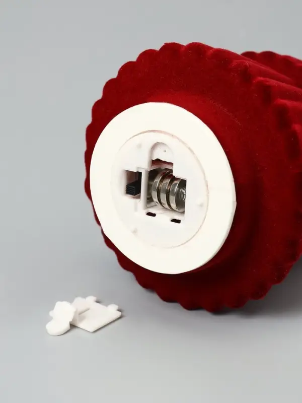 Фигура светодиодная  Фигура светодиодная "Елка красная бархатная", 5 LED, 23 см, от бат. 3xAG13, Т/БЕЛЫЙ