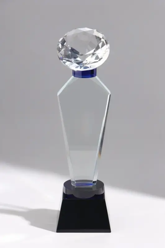 Стела стеклянная &laquo;Бриллиант&raquo;, d=6 см, 6.7&times;6.7&times;23 см