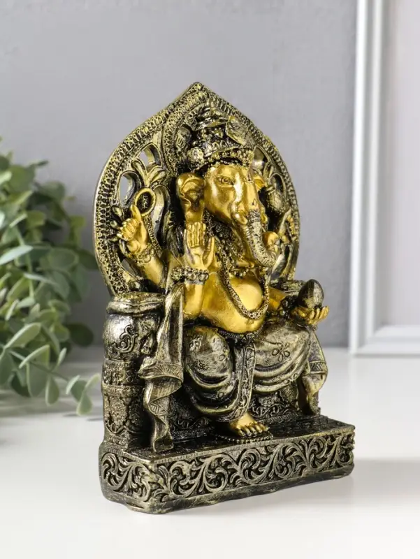 Сувенир полистоун "Ганеша на резном троне" золотая бронза 4х11,7х17,3 см