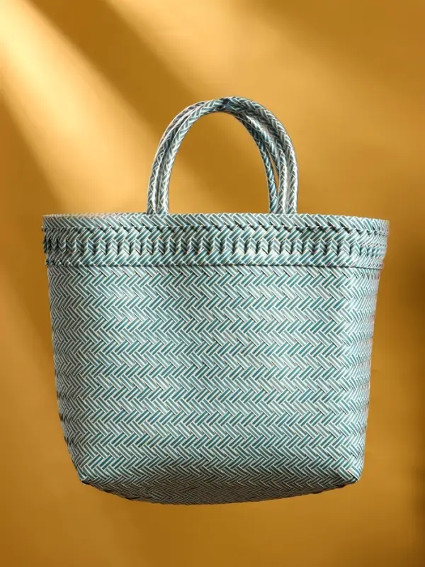 Сумка плетёная пластиковая 30х15х35 см, цв. бело-голубой