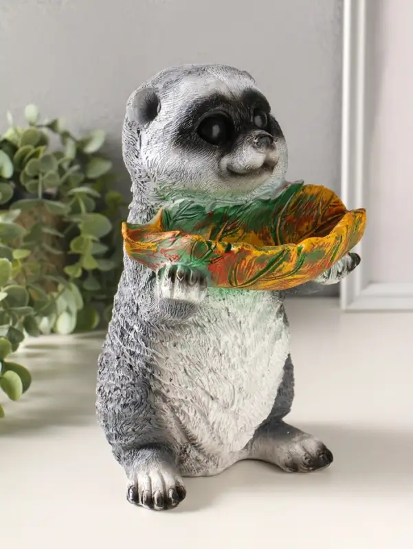 Копилка для денег с подставкой для мелочей &laquo;Енот&raquo;, полистоун, 26&times;17&times;19 см