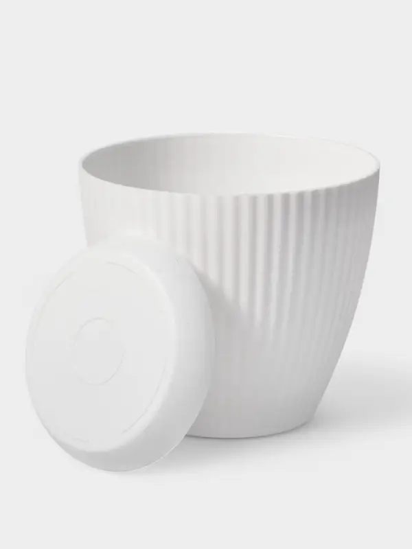 Горшок для цветов Ribbed, 1 л, d=15 см, h=13 см, пластиковый, с поддоном, белый