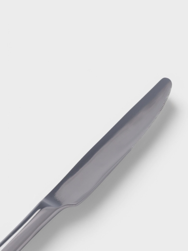 Нож столовый Hanna Knövell Svatan, 23.9 см, толщина 3 мм, нержавеющая сталь, серебристый Нож столовый Hanna Knövell Svatan, 23.9 см, толщина 3 мм, нержавеющая сталь, серебристый