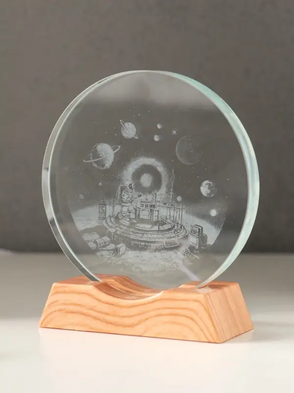 Сувенир стекло свет Сувенир стекло свет "Диск.Космическая станция" 5хLED d=10 см, USB 10х4х11,4 см