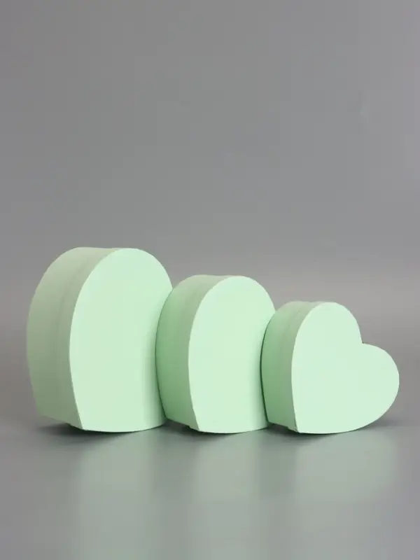 Набор коробок 3 в 1 сердца 22 х 20 х 9;  18.5 х 17 х 7.5; 16 х 14 х 6 см