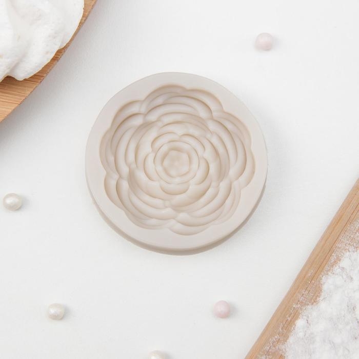 Молд «Прекрасная роза», силикон, 5,7×5,7×1,2 см, цвет МИКС Молд «Прекрасная роза», силикон, 5,7×5,7×1,2 см, цвет МИКС