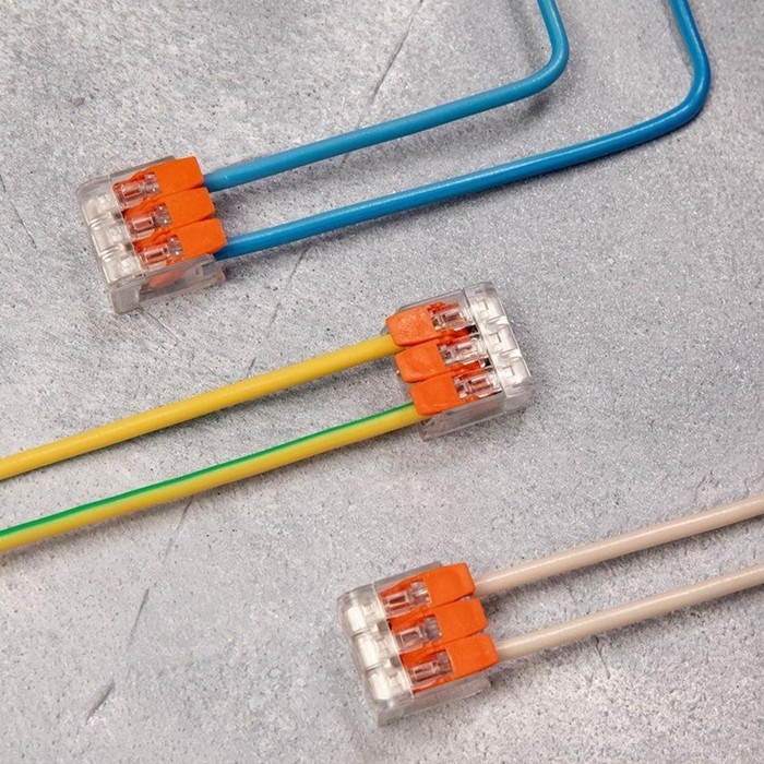 Строительно-монтажная клемма, СК-335, 32А, 0.2-4 мм2, 3 отверстия, набор 10 шт Строительно-монтажная клемма, СК-335, 32А, 0.2-4 мм2, 3 отверстия, набор 10 шт