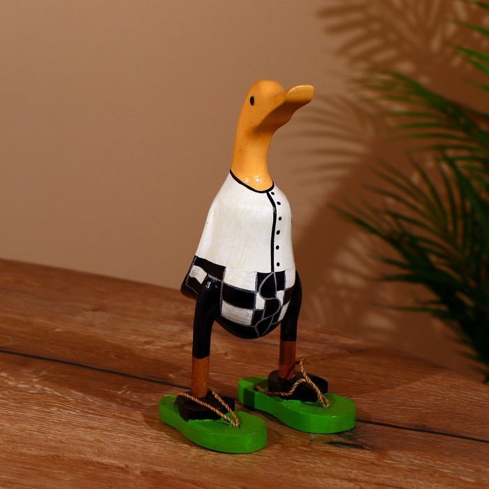 Сувенир Сувенир "Утка в шлёпках" дерево 27 см