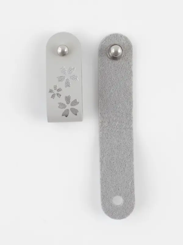 Бирка с кнопкой &laquo;Цветок&raquo; TEIRA, с тиснением, 8&times;1.5 см, 10 шт., серая