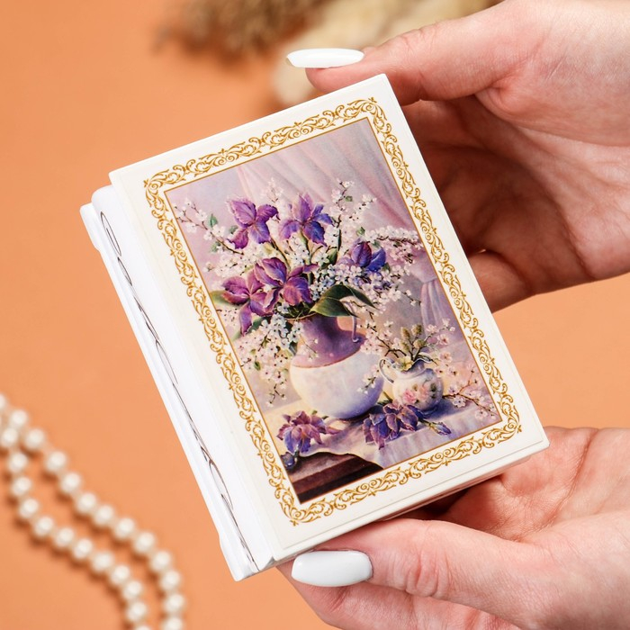 Шкатулка «Цветы в вазе», белая, 8×10,5 см, лаковая миниатюра Шкатулка «Цветы в вазе», белая, 8×10,5 см, лаковая миниатюра