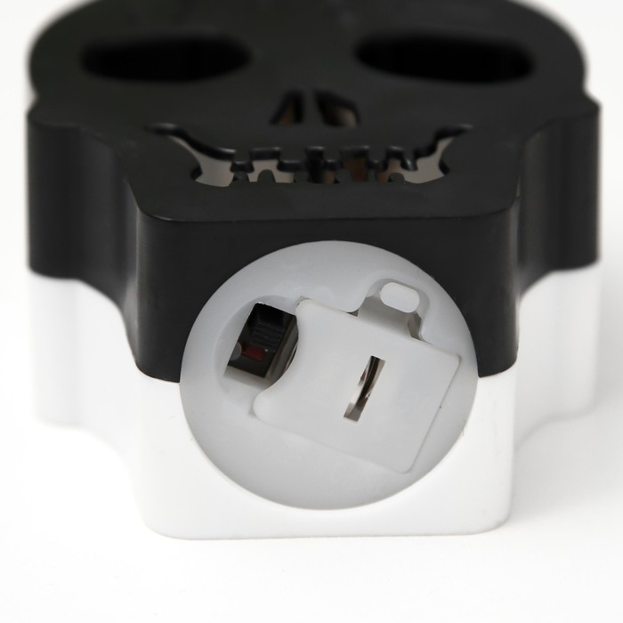 Ночник  Ночник "Череп" LED 1Вт RGB от батареек LR1130  бело-черный 9,5х4х5см RISALUX