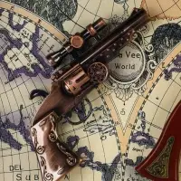 Сувенирное изделие - панно настенное в раме "Карта. Револьверы и 4 пули" 35х43х4,5 см