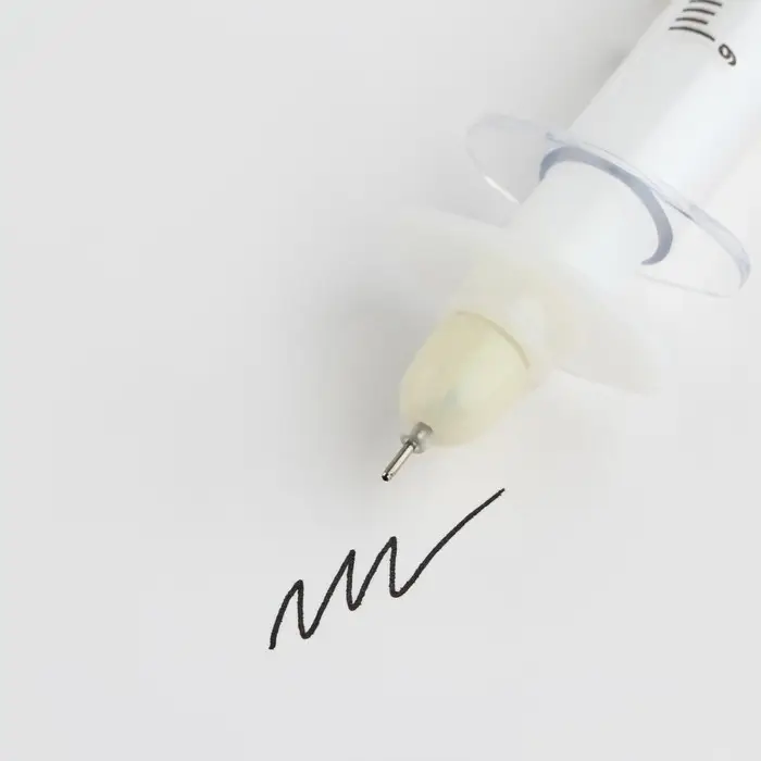 Ручка прикол шариковая синяя паста, шприц &laquo;Укол от всех проблем&raquo;, на подложке