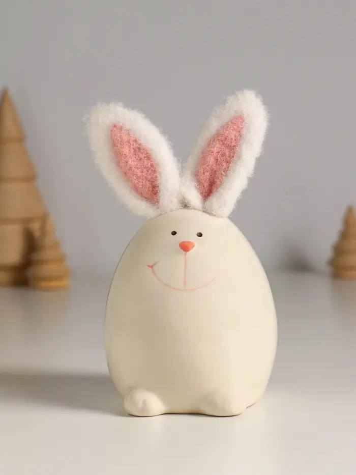 Сувенир керамика, текстиль "Зайчик в форме яйца" белый 7,2х7,2х12,5 см Сувенир керамика, текстиль "Зайчик в форме яйца" белый 7,2х7,2х12,5 см